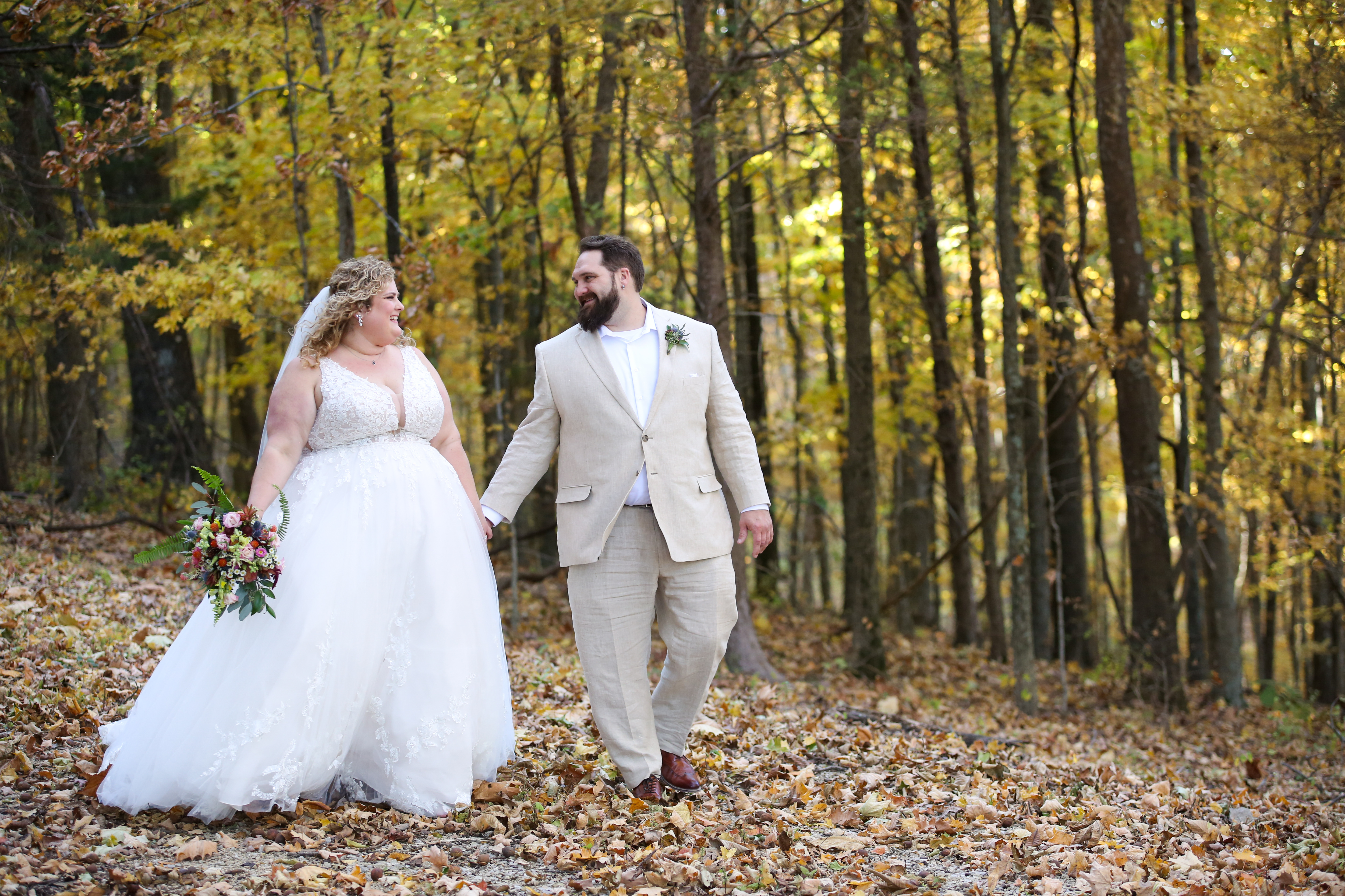 Jenna & Curtis’s Ste. Genevieve Fall Wedding at Chaumette Winery